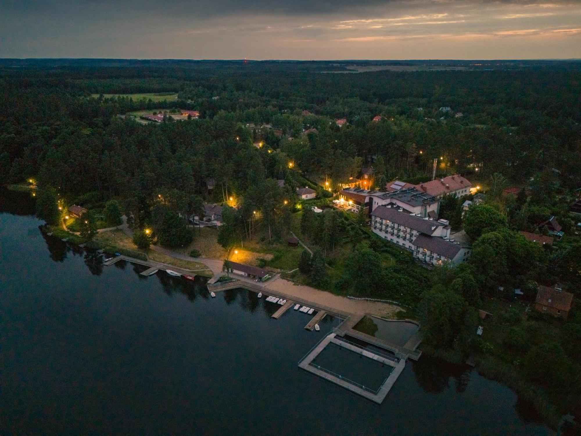 Rewita Waplewo Hotell Maroz Exteriör bild